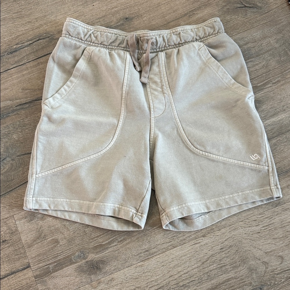 Men's Tan sweat Casual Shorts size small
